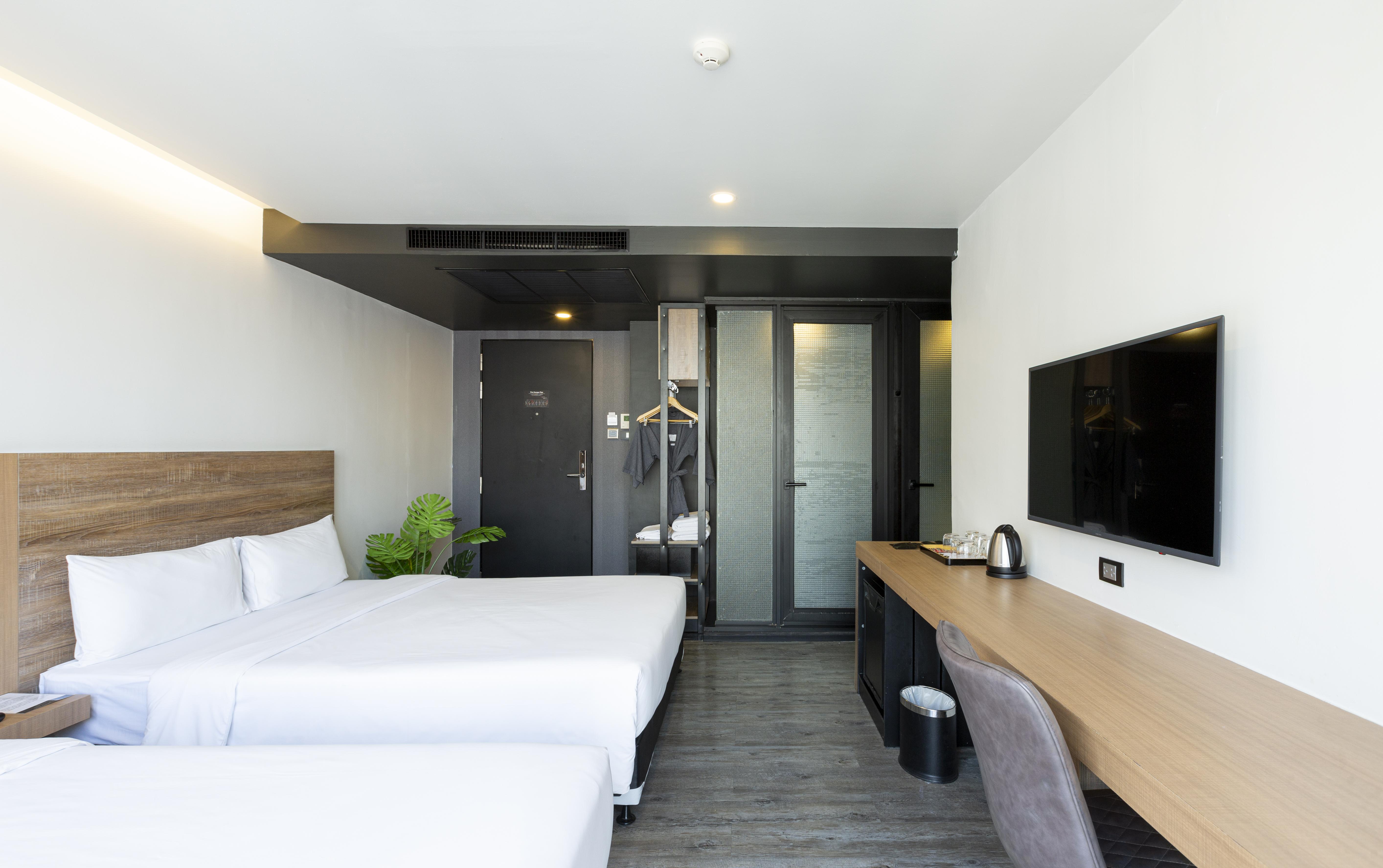 Stay Hotel Bkk Банкок Екстериор снимка