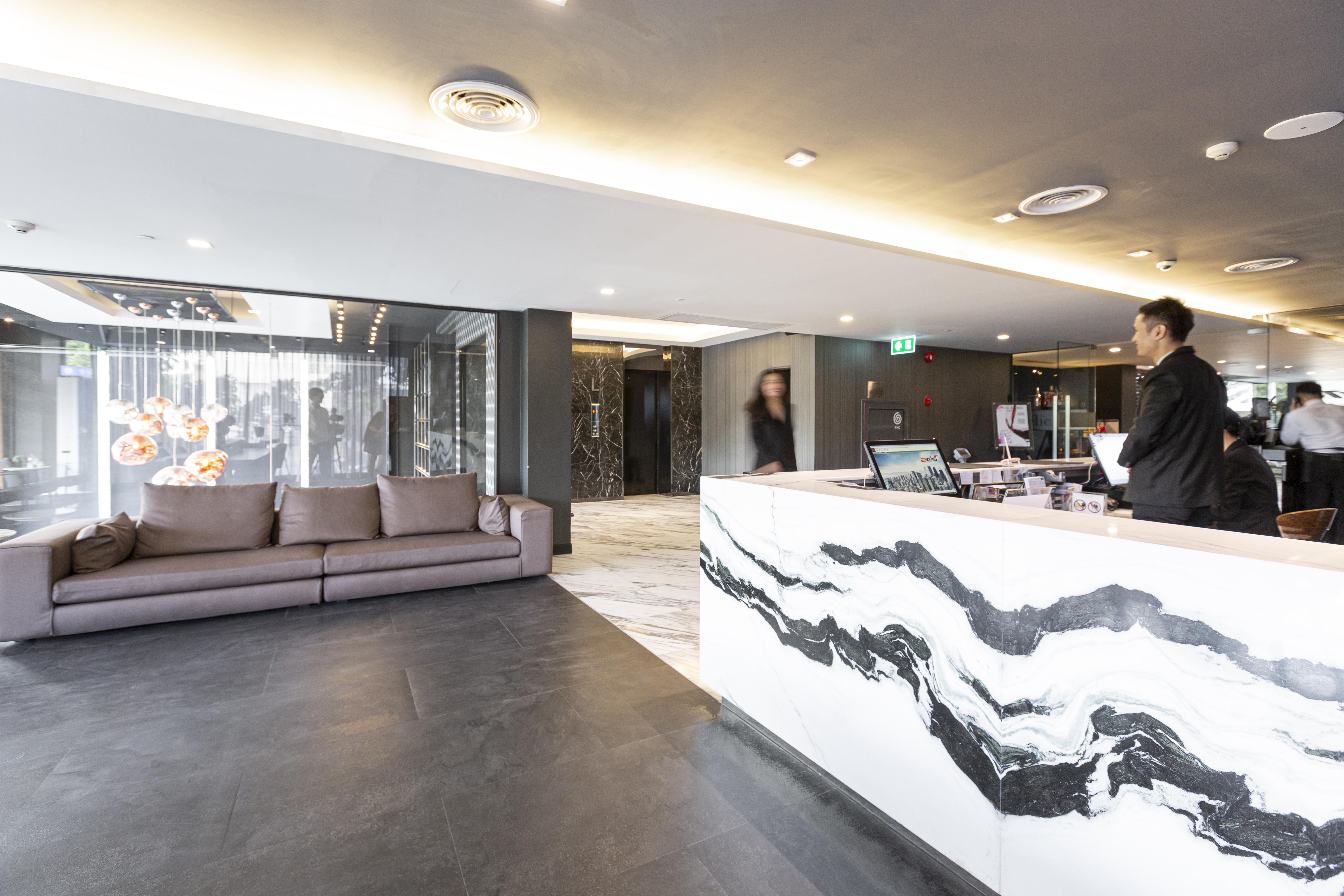 Stay Hotel Bkk Банкок Екстериор снимка