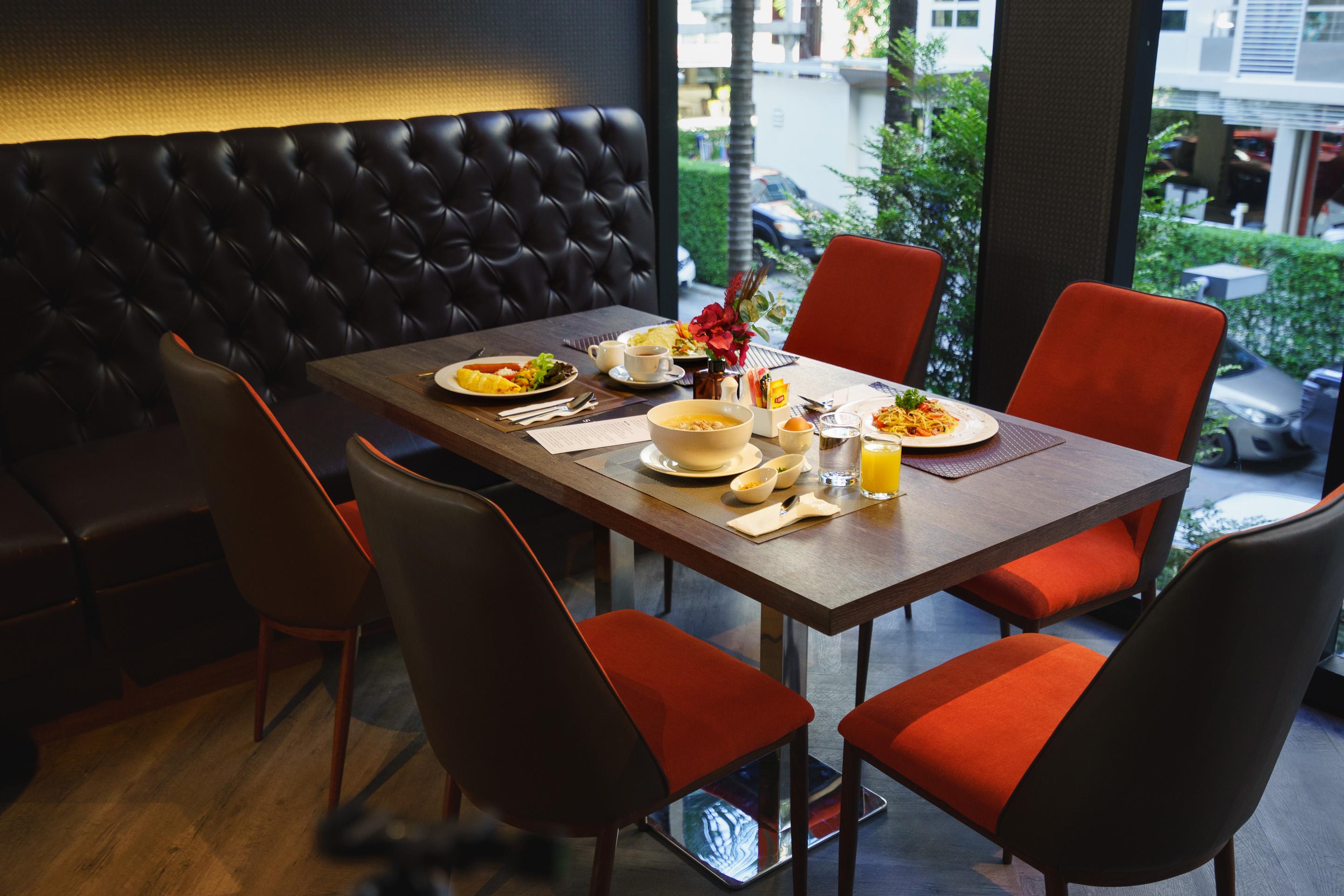 Stay Hotel Bkk Банкок Екстериор снимка