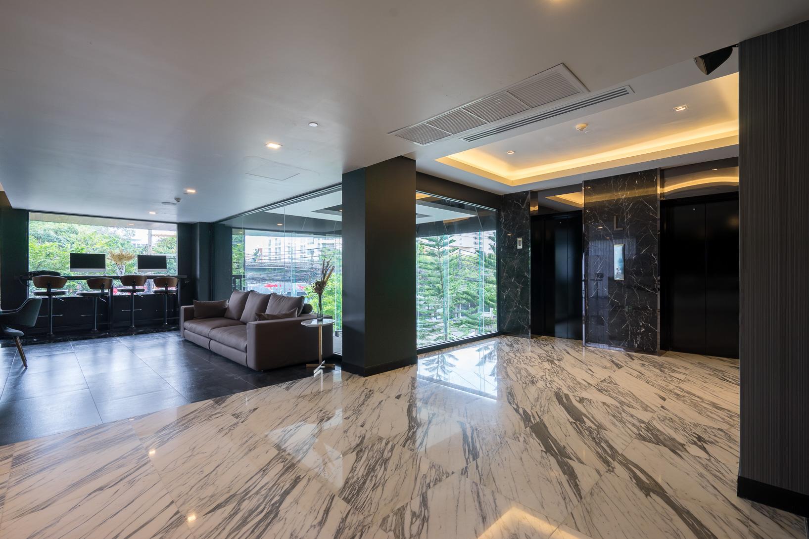Stay Hotel Bkk Банкок Екстериор снимка