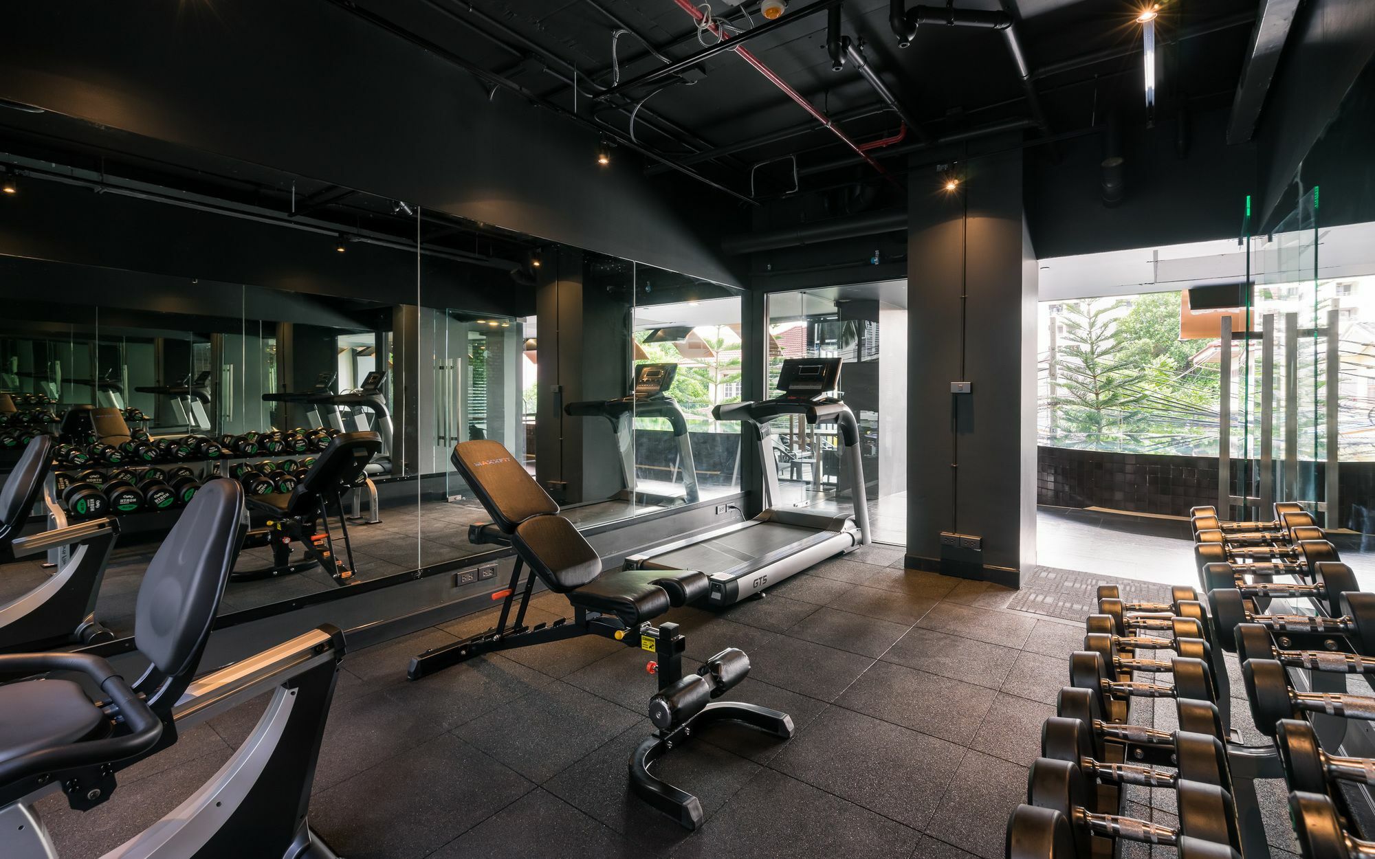 Stay Hotel Bkk Банкок Екстериор снимка