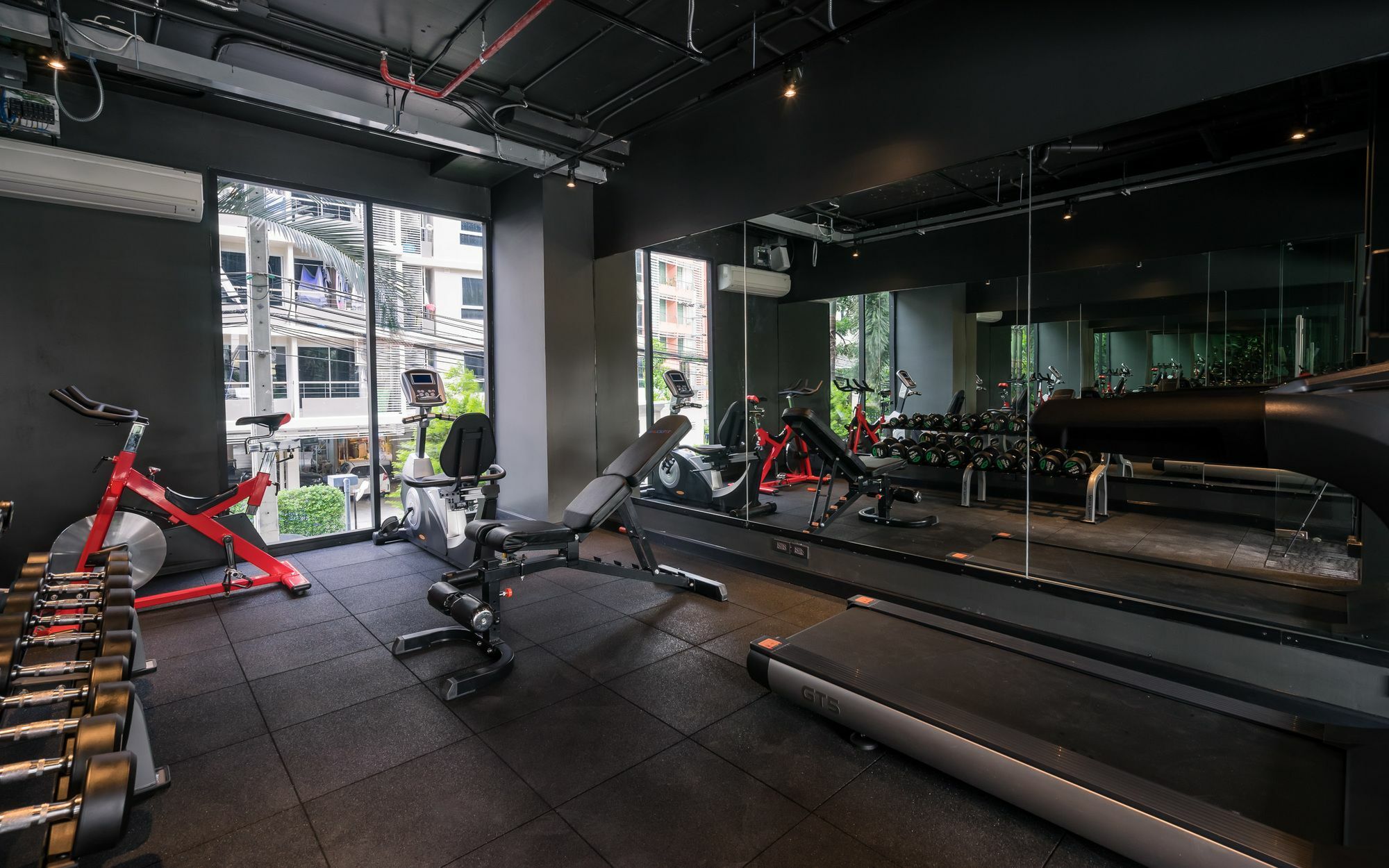 Stay Hotel Bkk Банкок Екстериор снимка